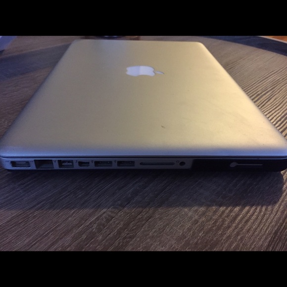13' MacBook Pro - Picture 3 of 5